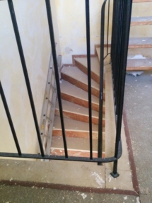 Treppe Altbau - vorher